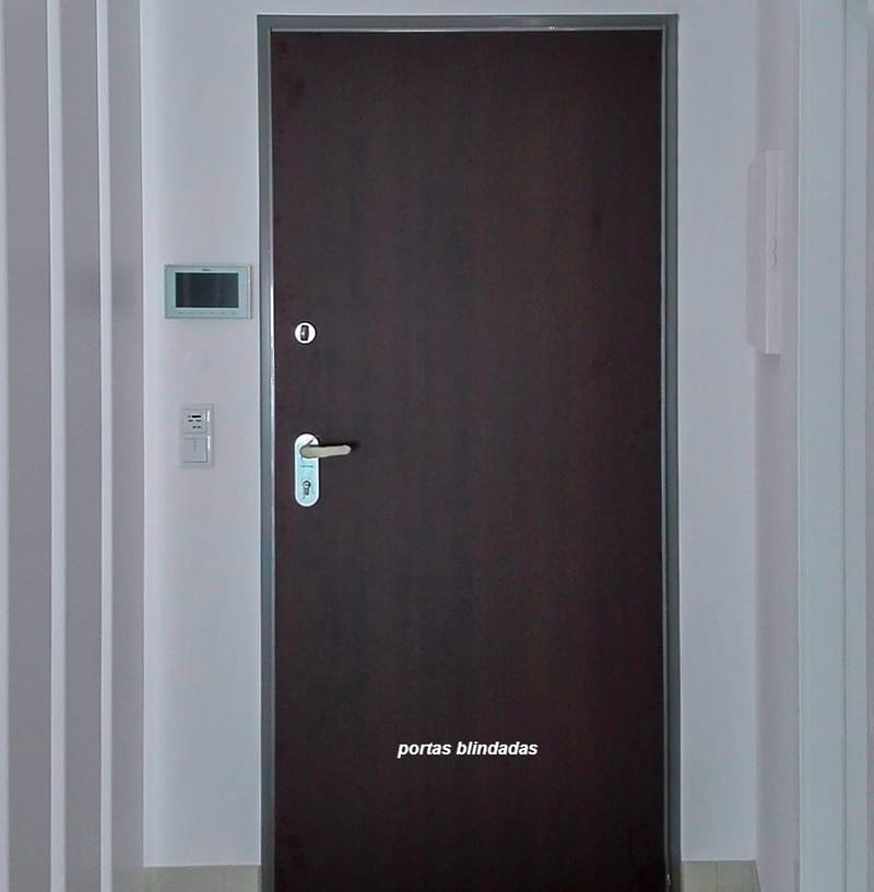 DINDOORS