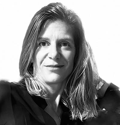 CAROLINE DECAIX