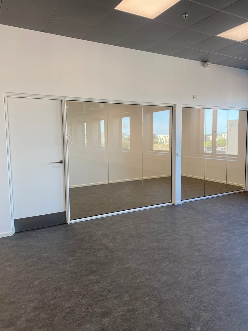 SD lyd glasvægge med- eller uden sprosser til private og professionelle