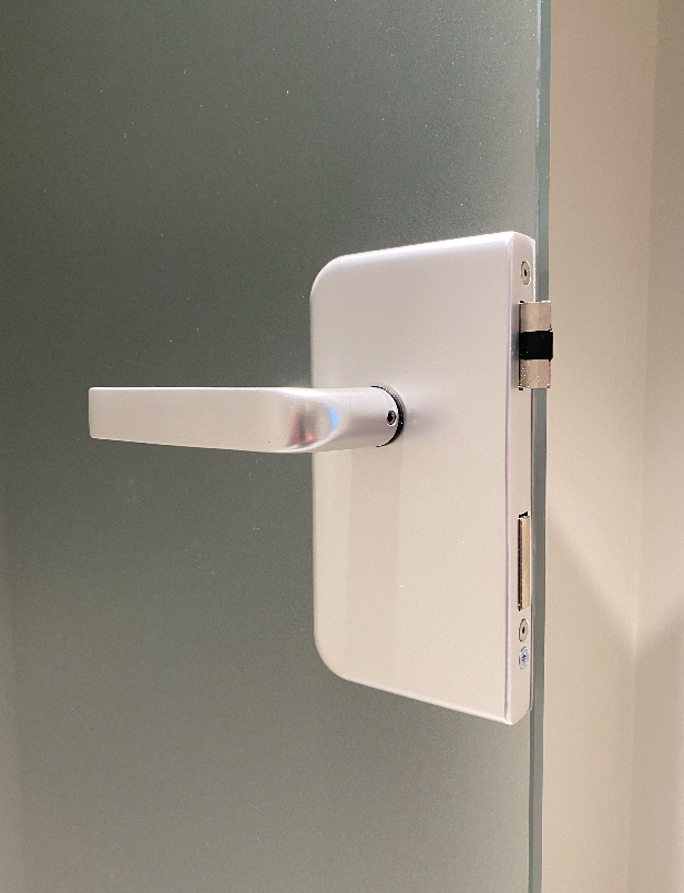 SD lyd glasvægge med- eller uden sprosser til private og professionelle