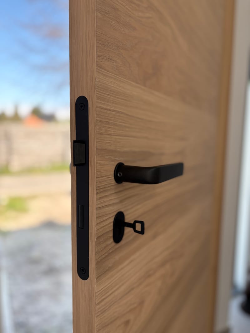 EKSTRANDS døre i massiv træ eller finér
