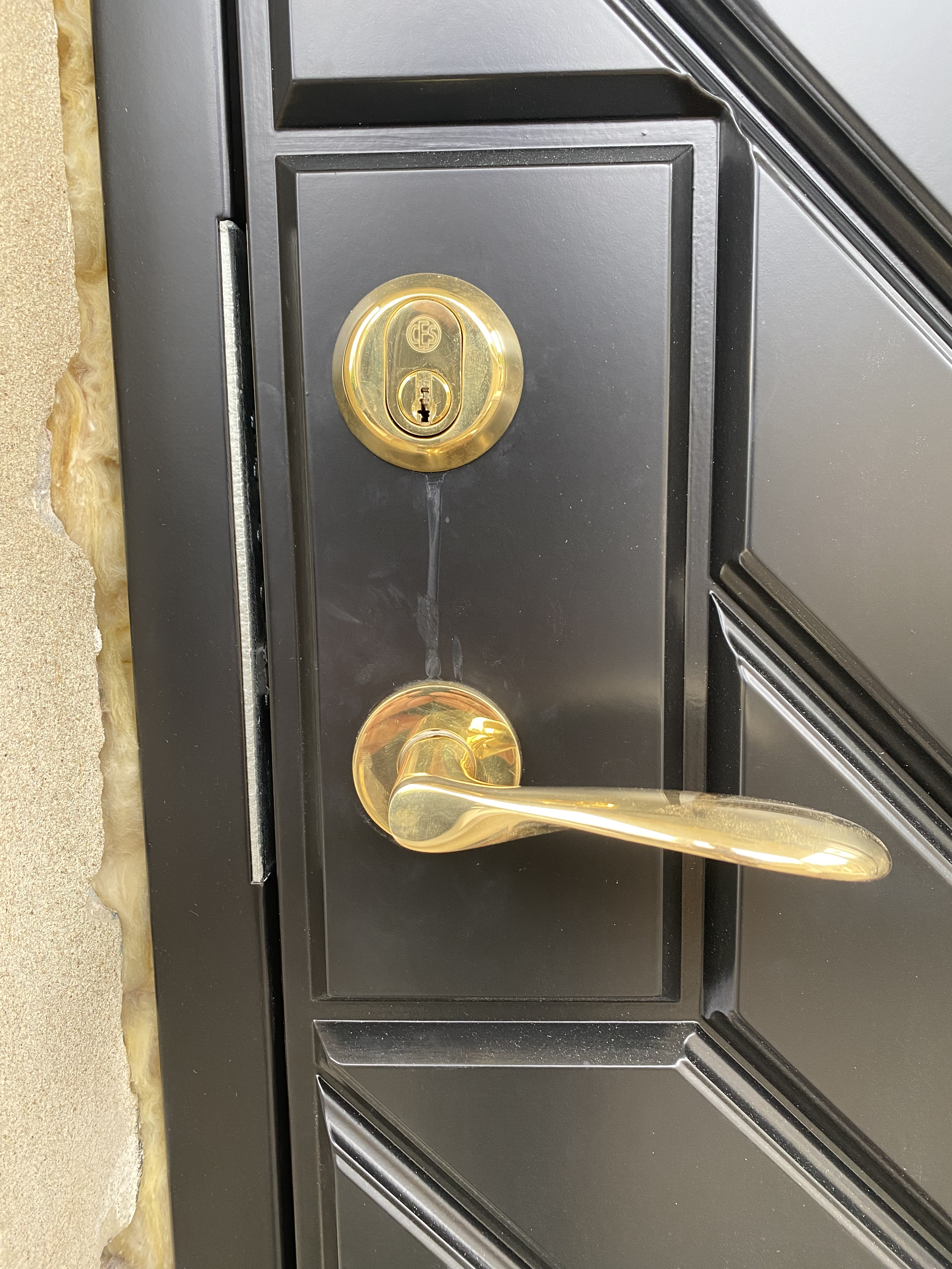 Studio Damm offers solid unpolished brass handles and hinges