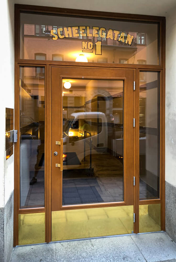 EKSTRANDS entrances, gates and garage doors