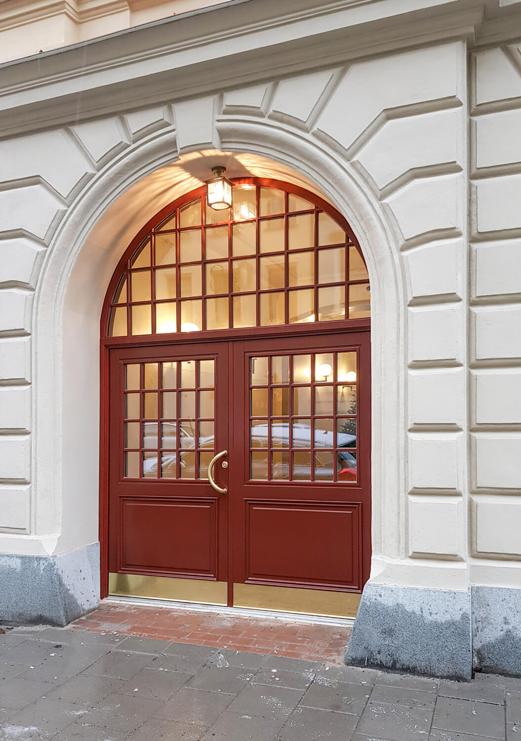 EKSTRANDS entrances, gates and garage doors