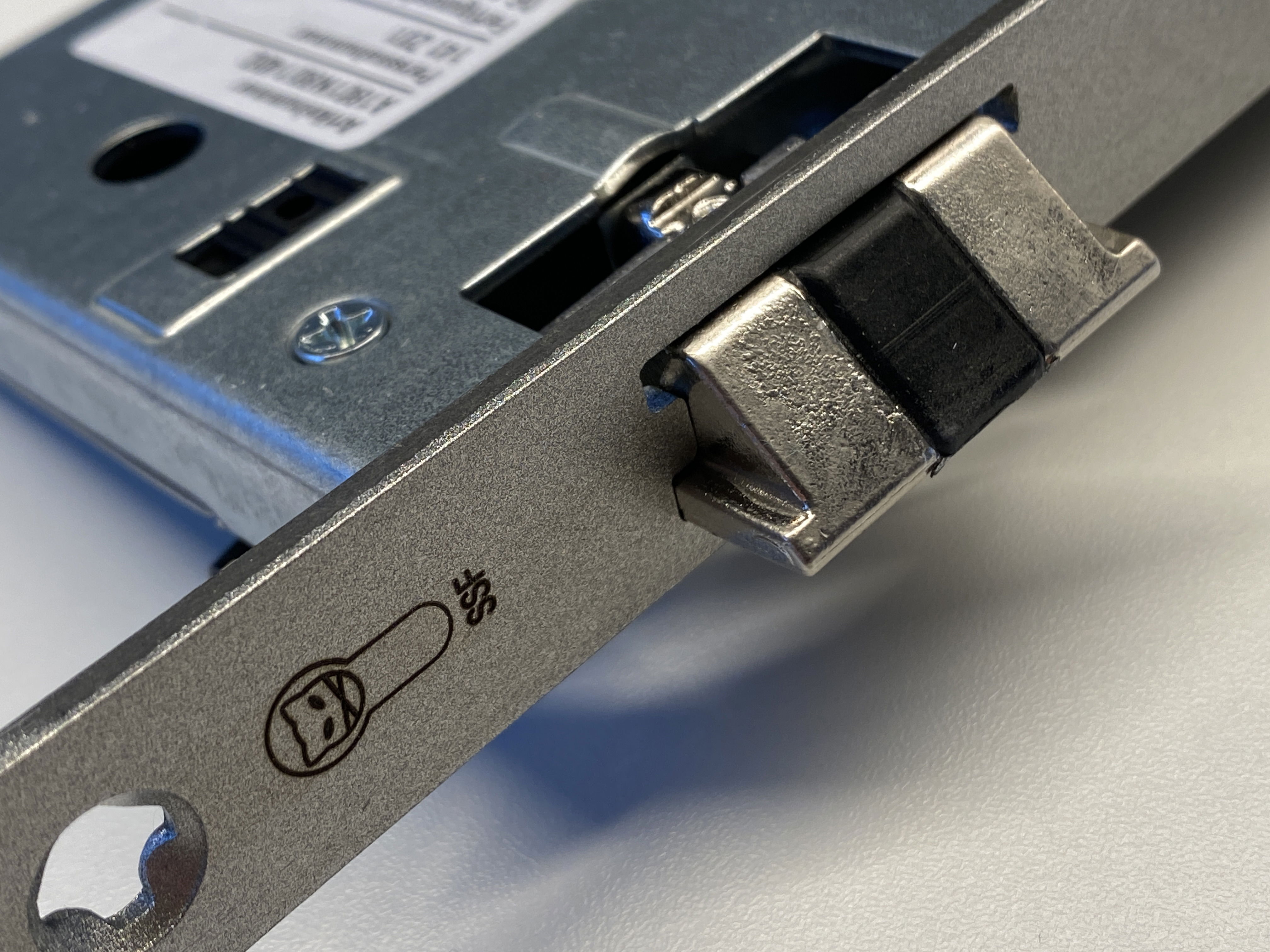 SSF and CES module lock and lock cylinders