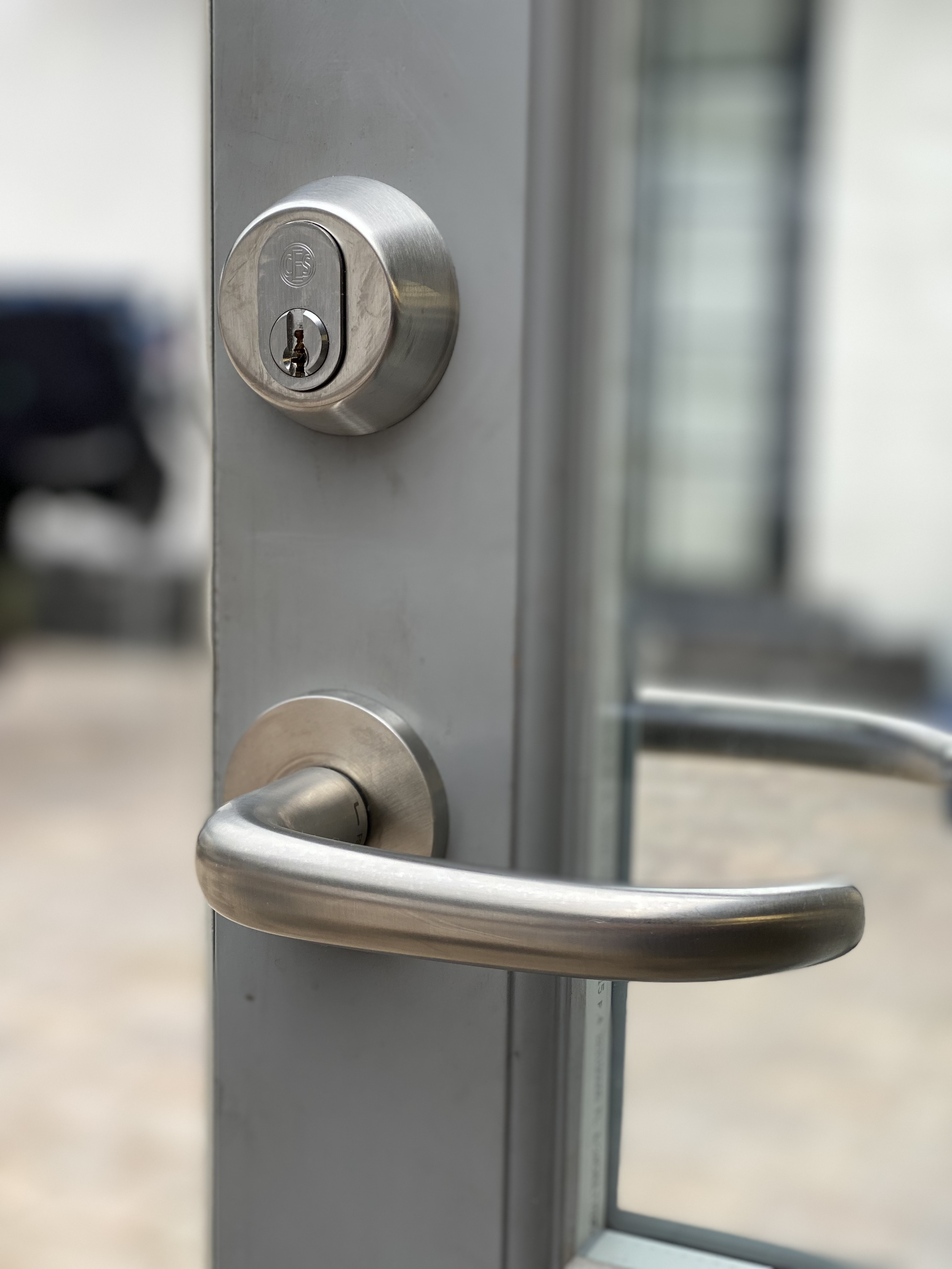 SSF and CES module lock and lock cylinders