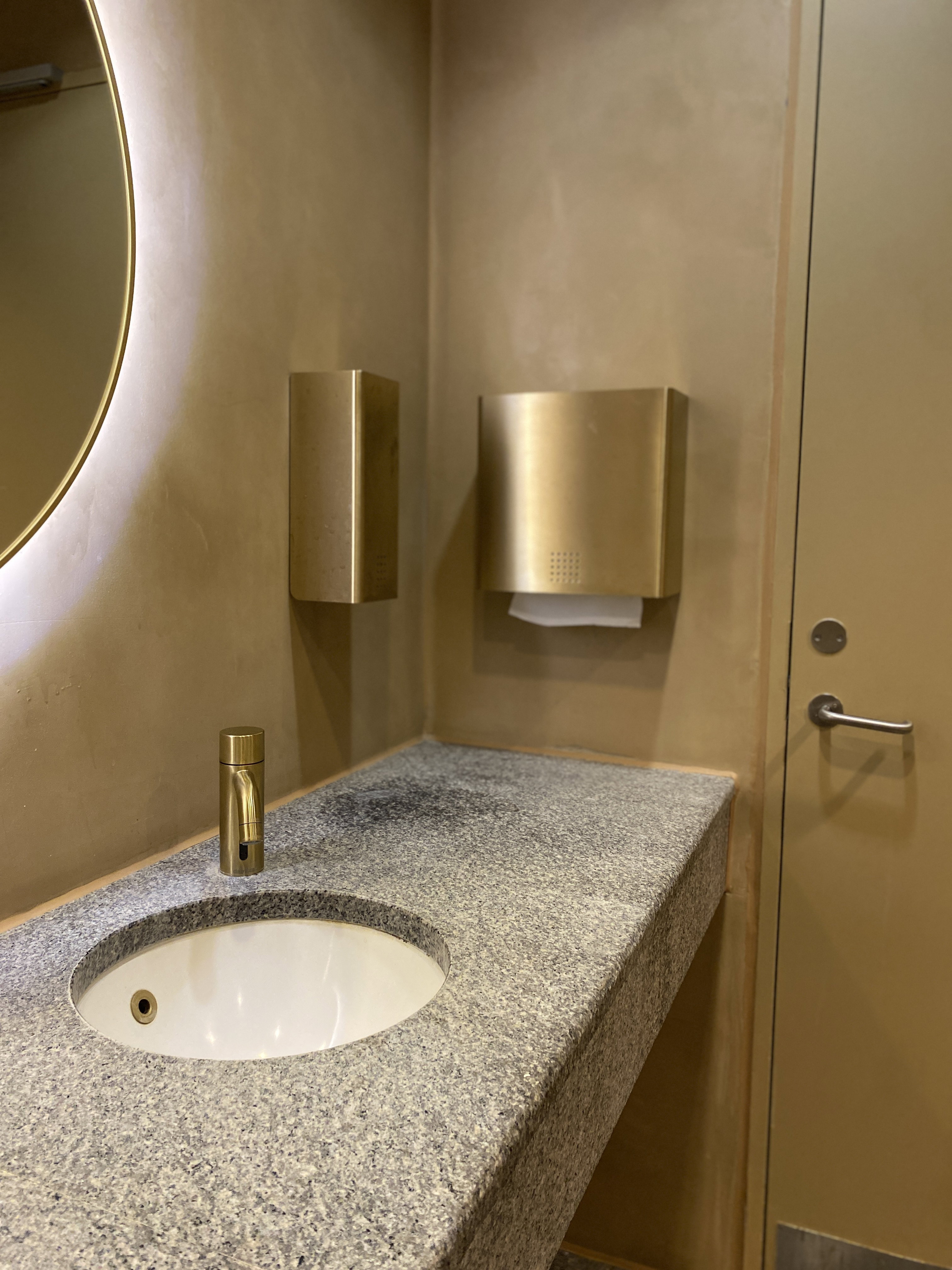 Quality sanitary fixtures from Austria for semi-public toilets