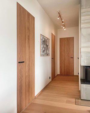 EKSTRANDS doors in solid wood or veneer