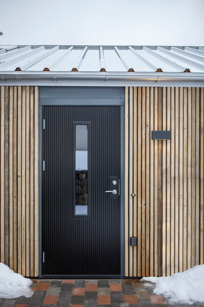 An Ekstrand door can be painted in all NCS or RAL colors.