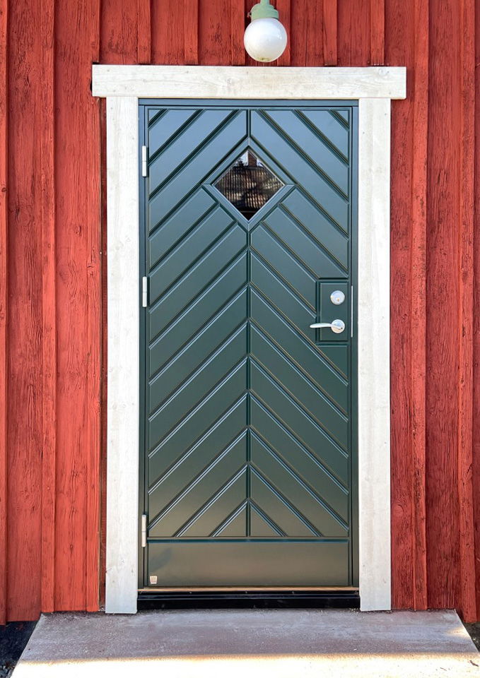 An Ekstrand door can be painted in all NCS or RAL colors.