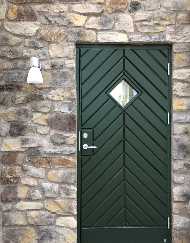 An Ekstrand door can be painted in all NCS or RAL colors.