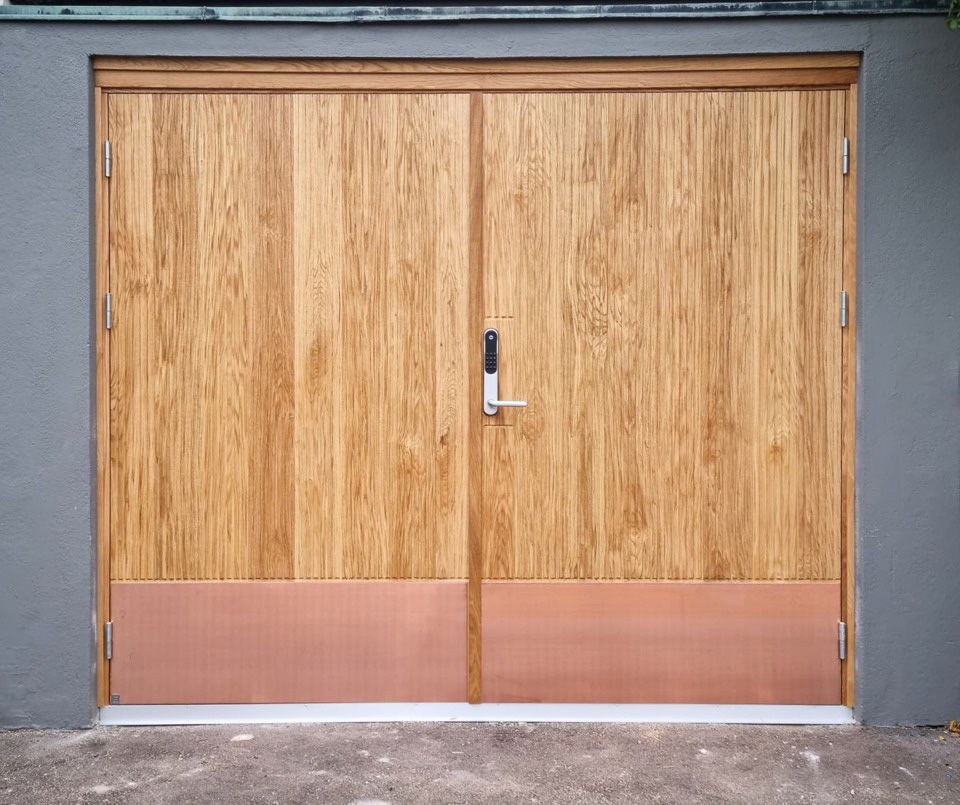 All EKSTRANDS doors can be made into double doors.
