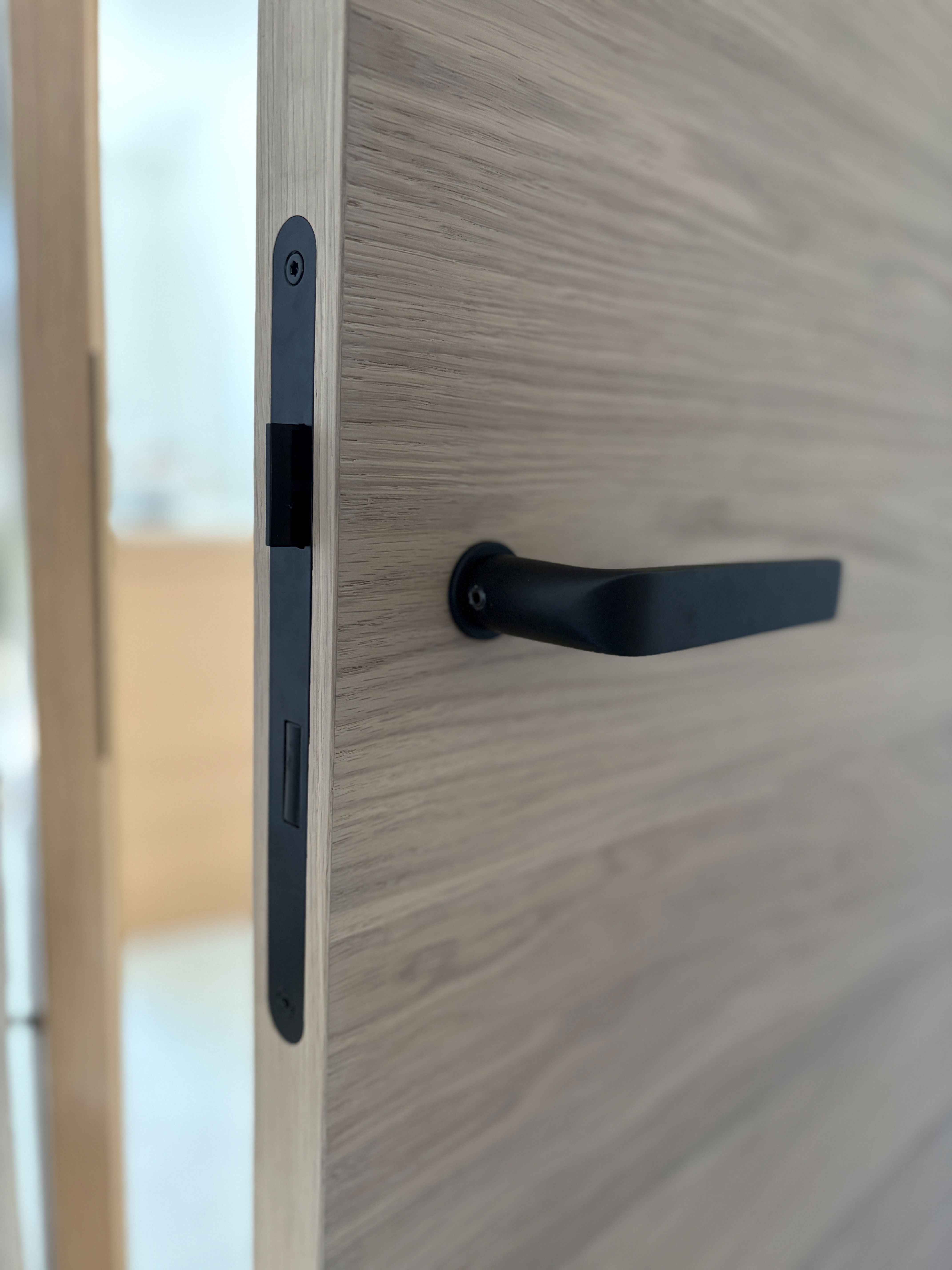 EKSTRANDS doors in solid wood or veneer