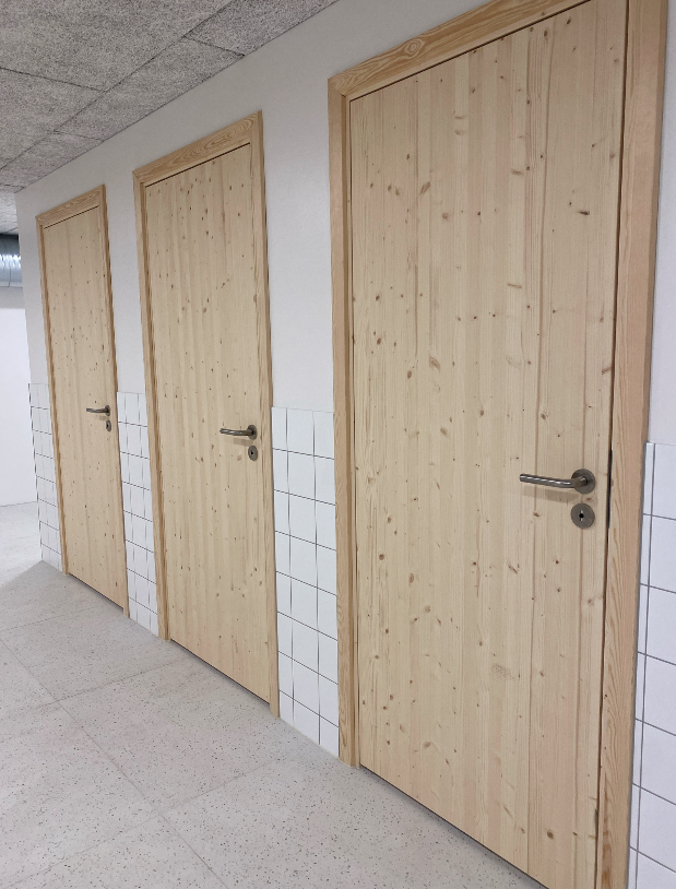 EKSTRANDS doors in solid wood or veneer