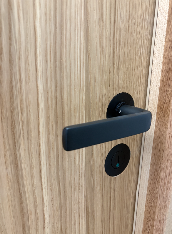 EKSTRANDS doors in solid wood or veneer