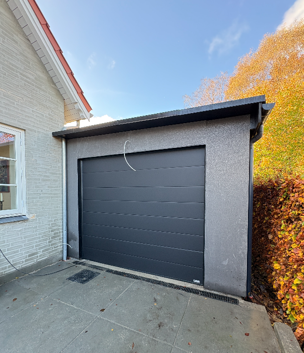 EKSTRANDS entrances, gates and garage doors