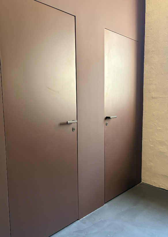An Ekstrand door can be painted in all NCS or RAL colors.