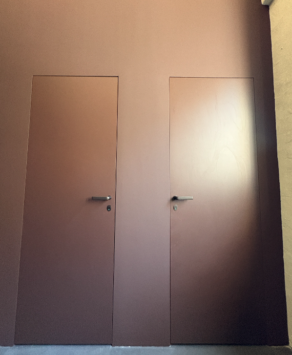 An Ekstrand door can be painted in all NCS or RAL colors.