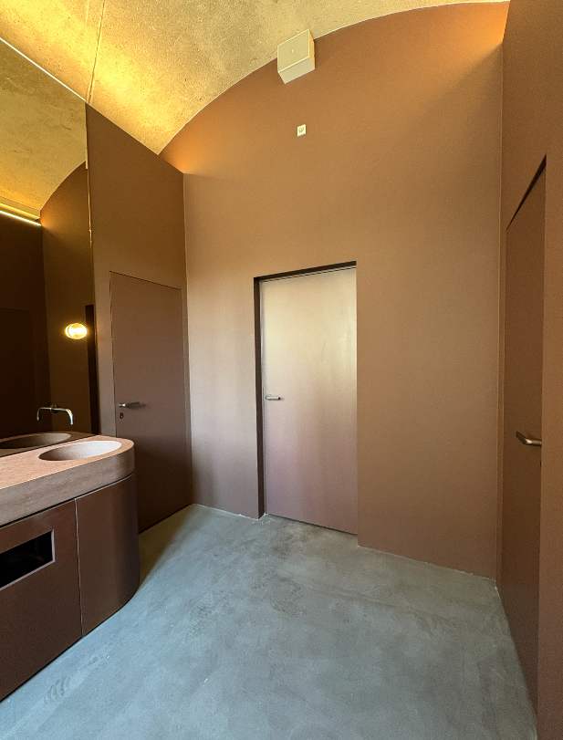 An Ekstrand door can be painted in all NCS or RAL colors.