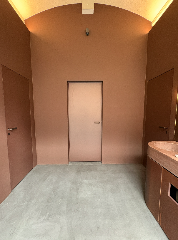 An Ekstrand door can be painted in all NCS or RAL colors.