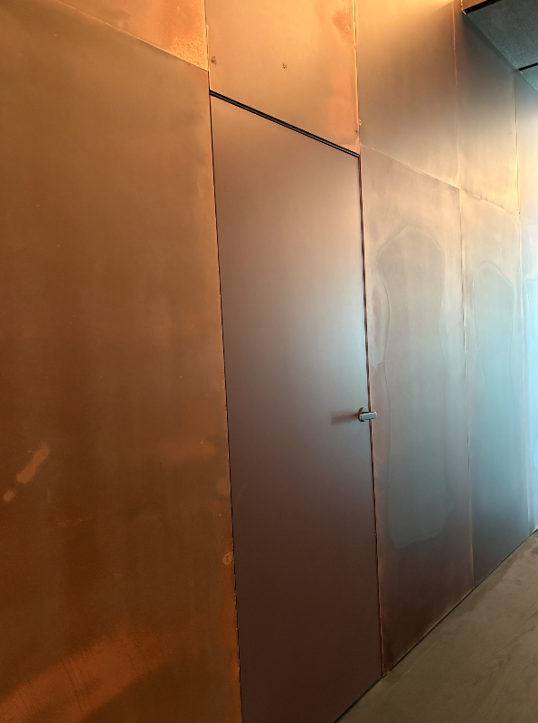 An Ekstrand door can be painted in all NCS or RAL colors.