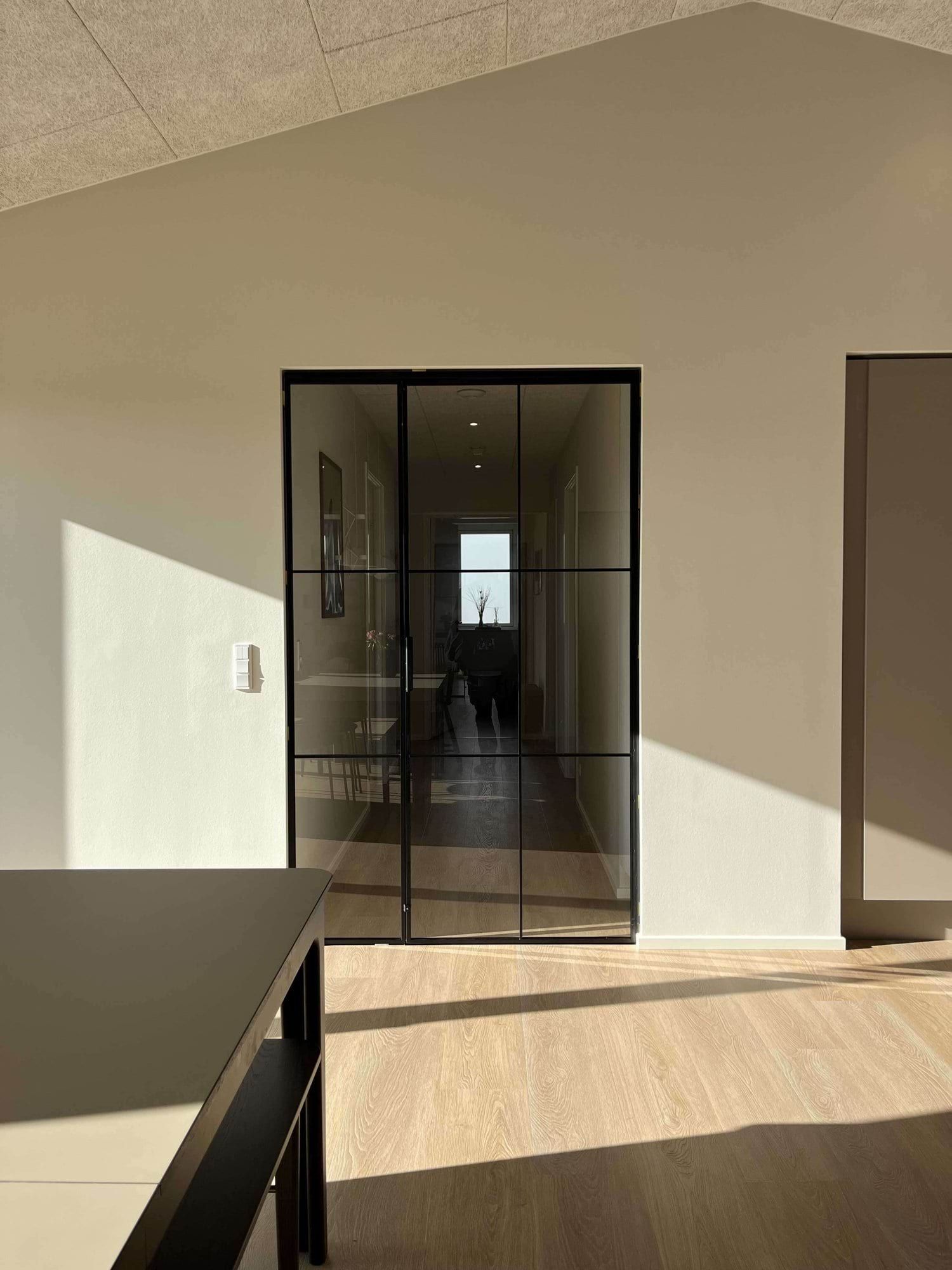 SD sound glass walls with or without bars for private and professional use