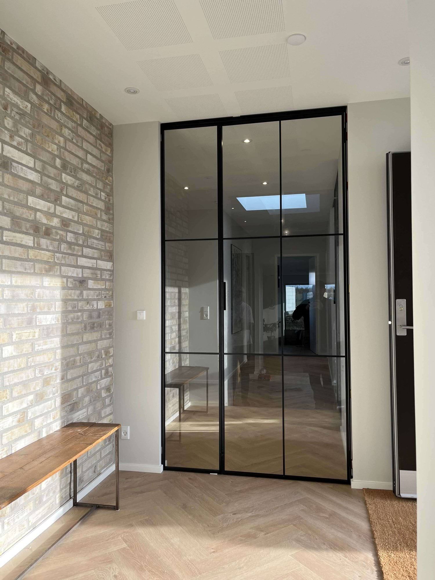 SD sound glass walls with or without bars for private and professional use