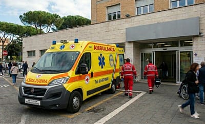 Ambulanze ospedale cristo re image