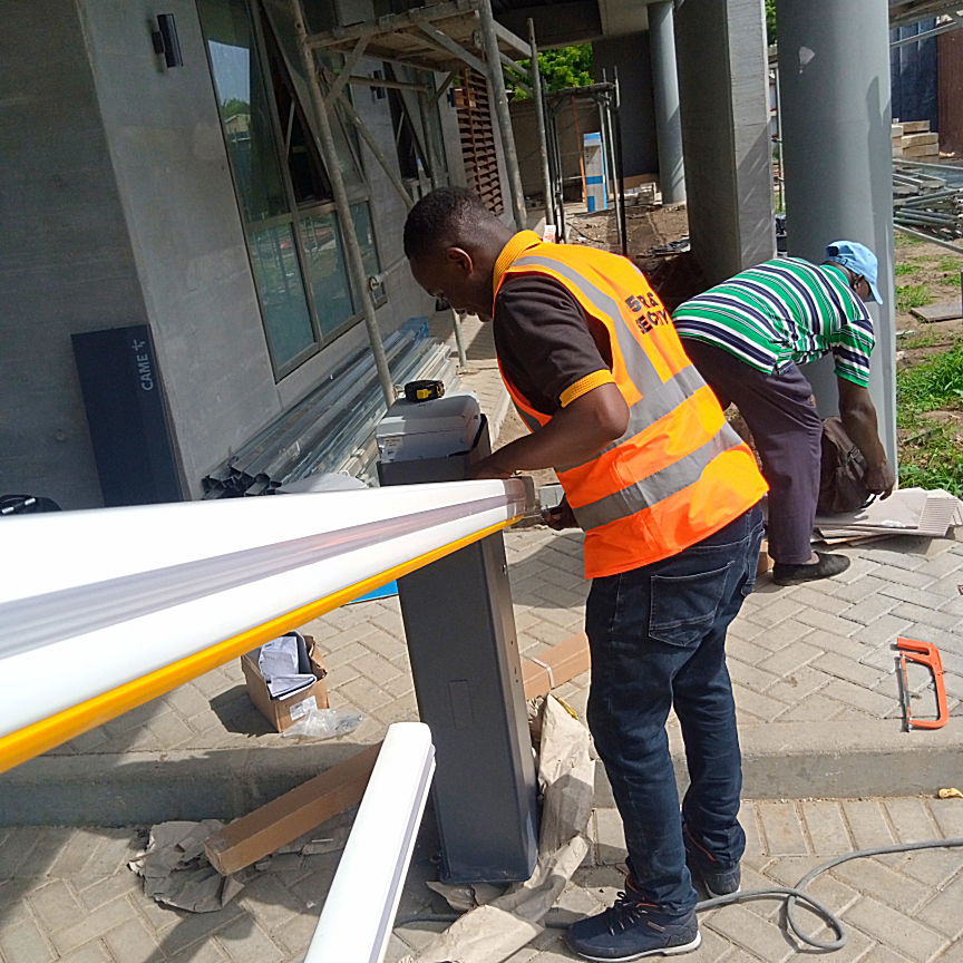 Installation of automatic booom barrier 