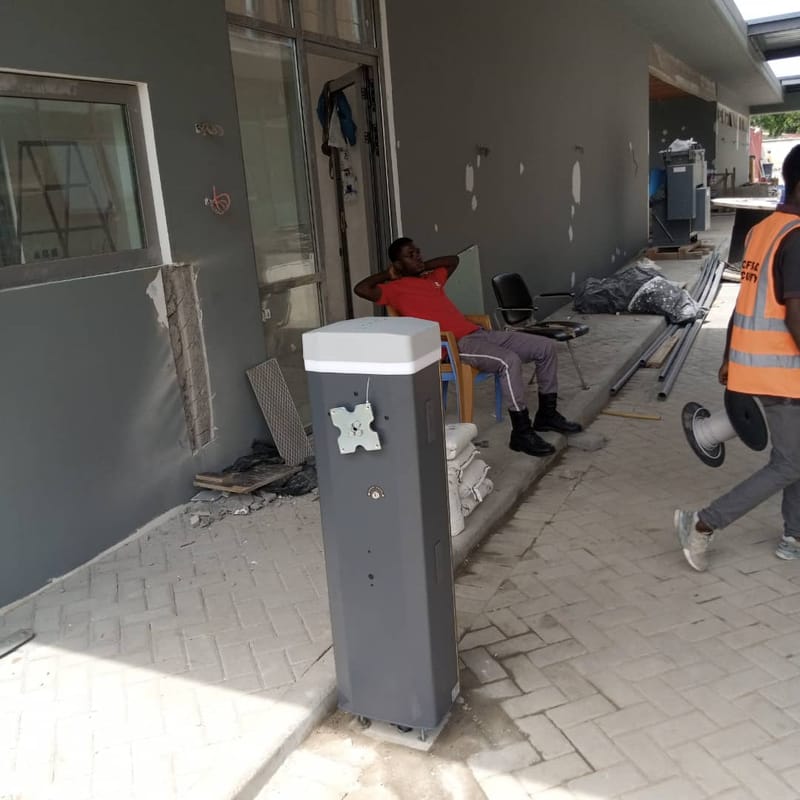 Installation of automatic booom barrier 