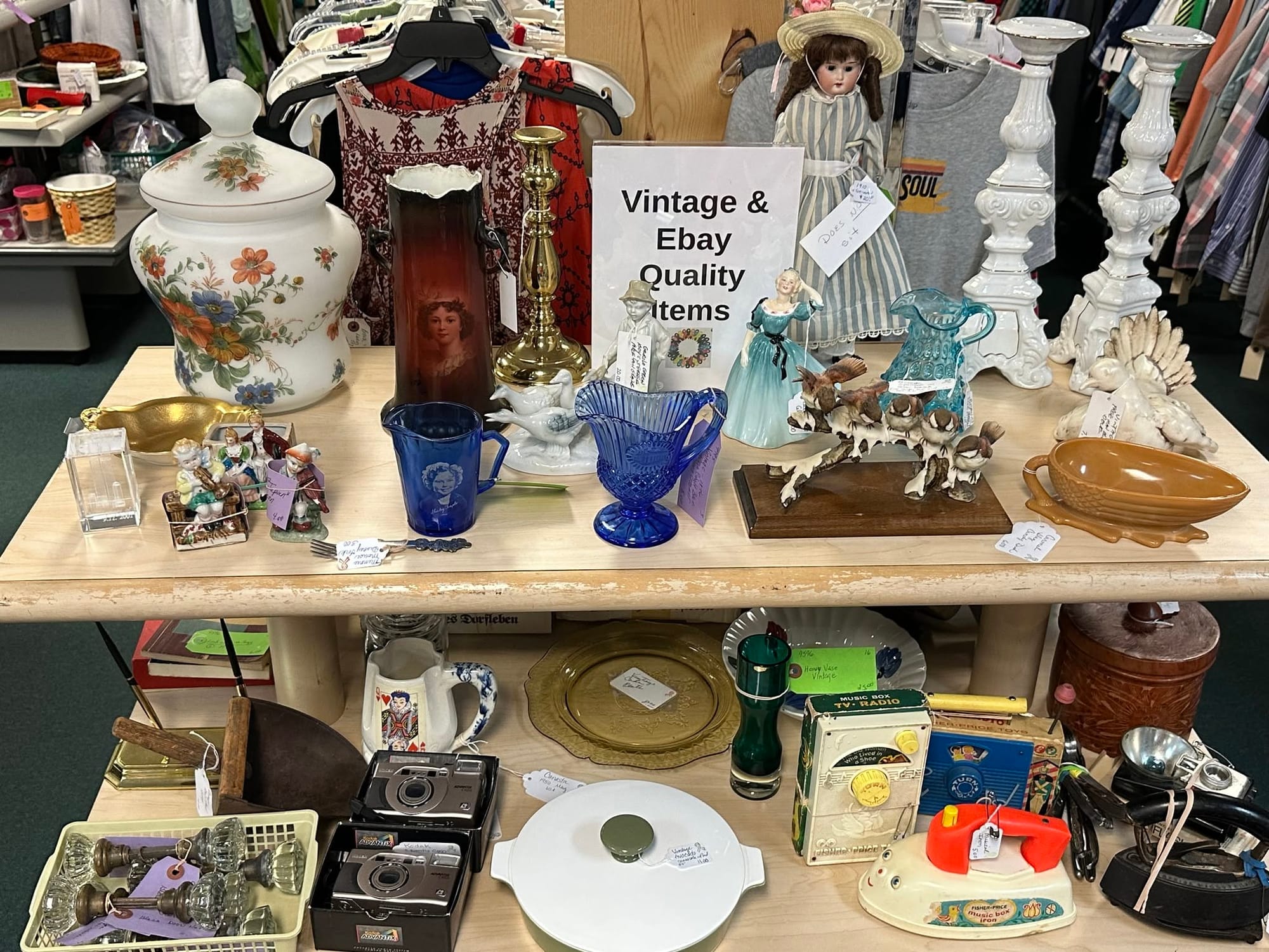 Vintage & Ebay Table
