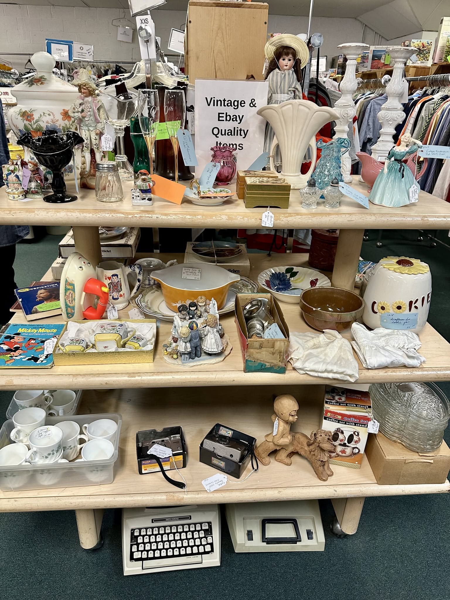 Vintage & E-bay table