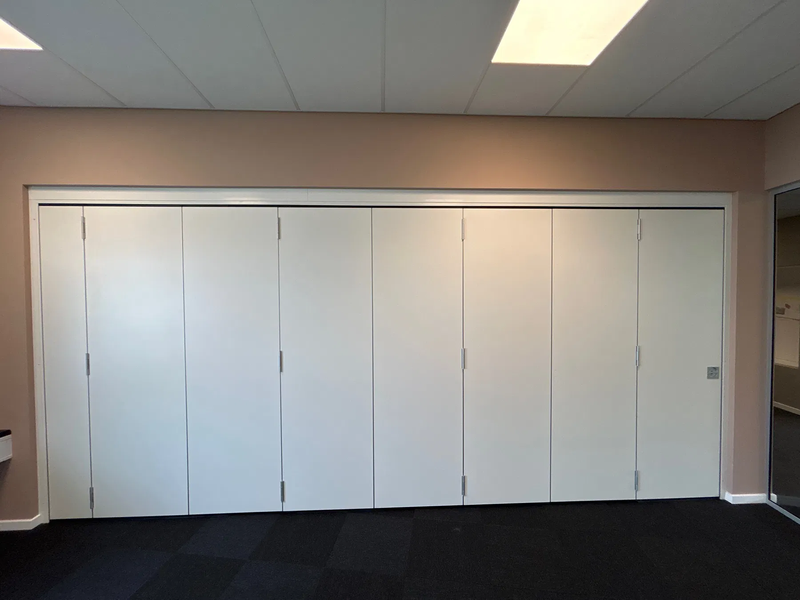 Foldevæg indendørs