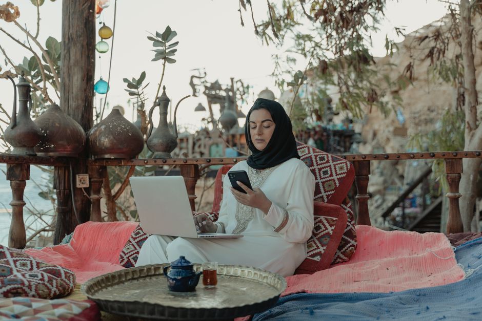 سياحة الاستشفاء الرقمي: دليلك لاستعادة التوازن النفسي والذهني