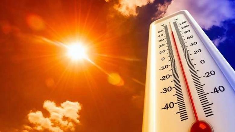 بيت العمال يدعو لتفعيل القوانين لحماية العمال من موجات الحر الشديدة