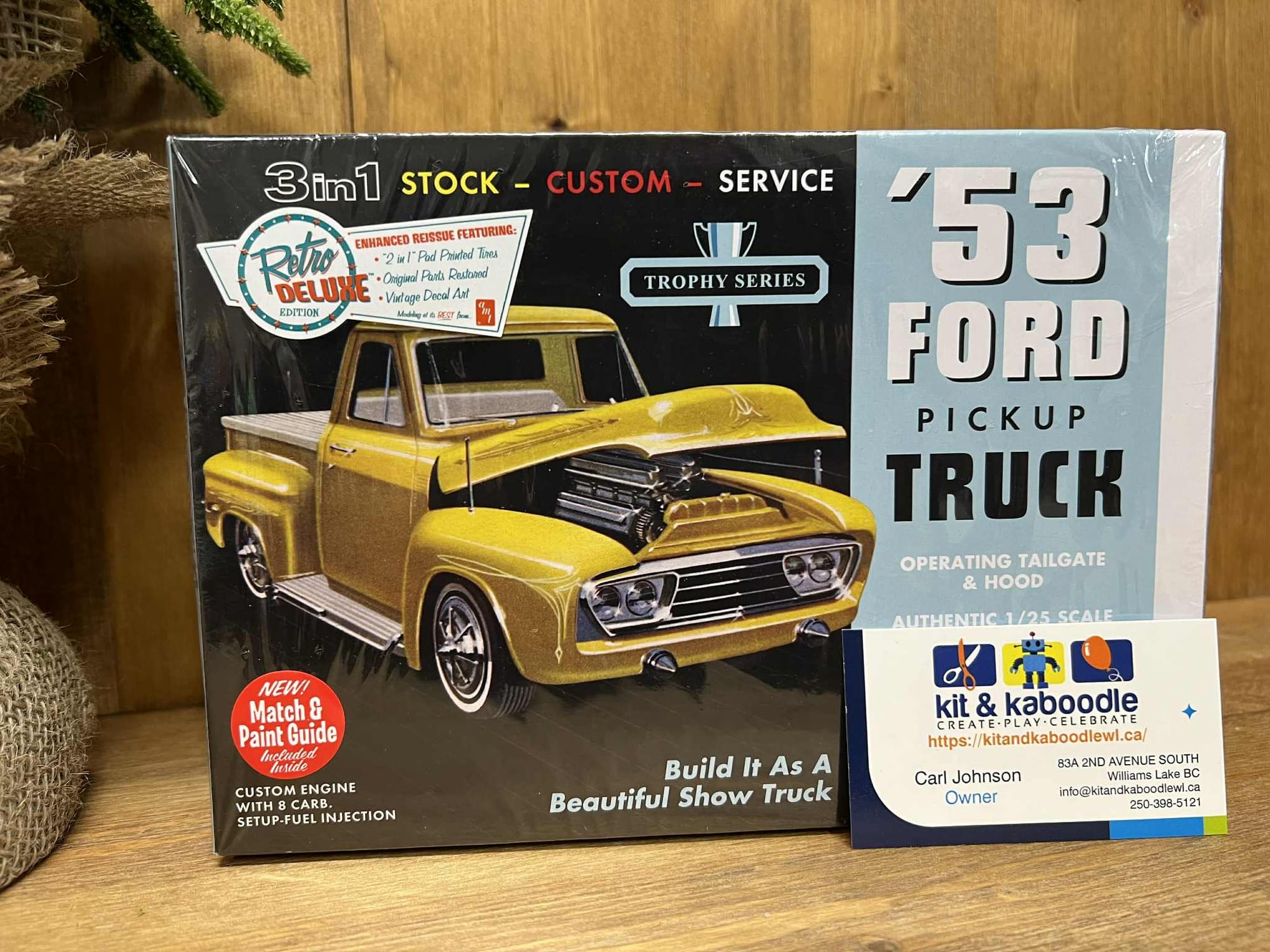 ’53 Ford pick-up model truck