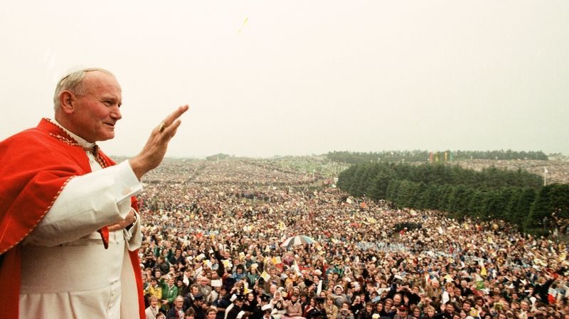 Marriage in Ireland: “These ruins are still charged with a great mission!” -Pope St. John Paul II