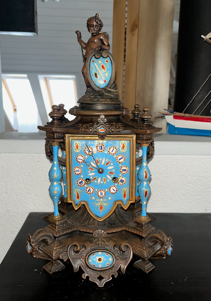 (163S) JUGENDSTILUHR BRONZE UND PORZELLAN