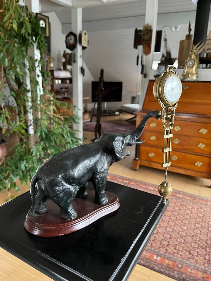 (160S) SCHWINGPENDELUHR JUNGHANS