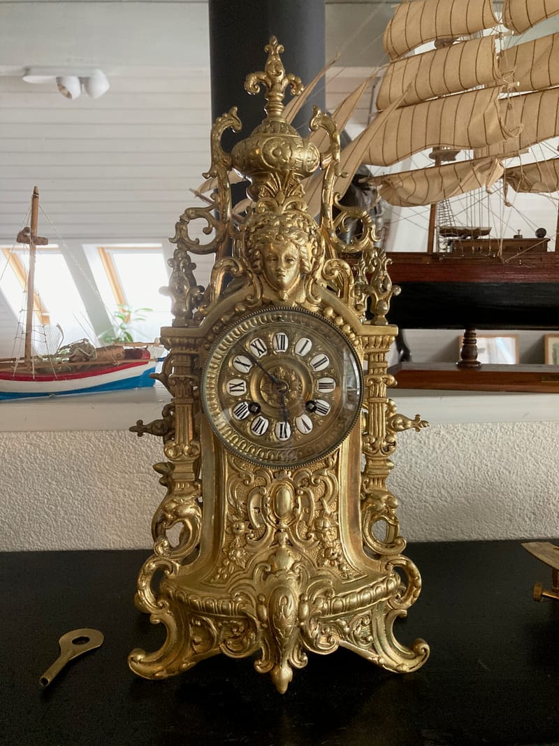 FRANZÖSISCHE KAMINUHR