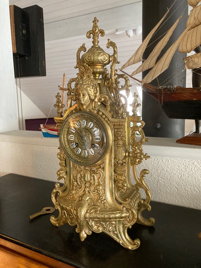 FRANZÖSISCHE KAMINUHR