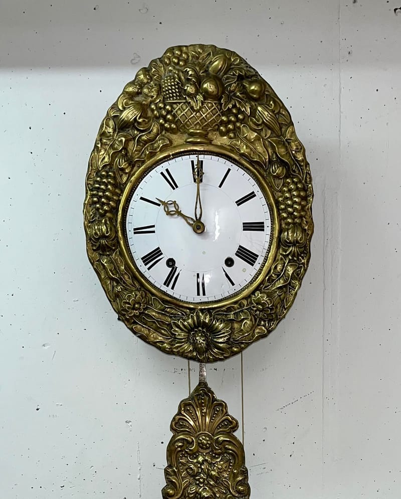 (164S) COMTOISE MIT PRACHTPENDEL