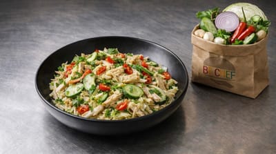 סלט עוף וכרוב פיקנטי