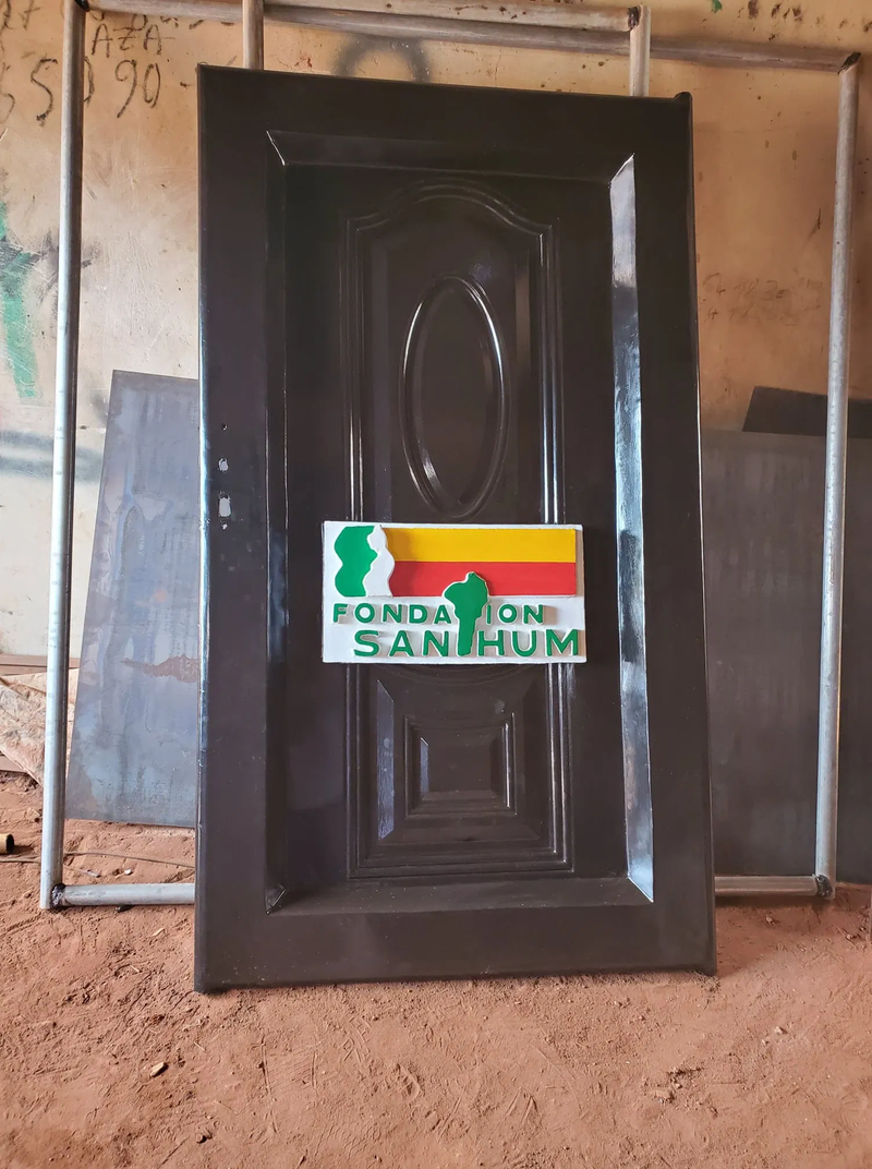 Construction de la clôture de sécurité