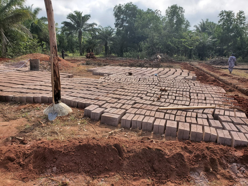 Construction de la clôture de sécurité
