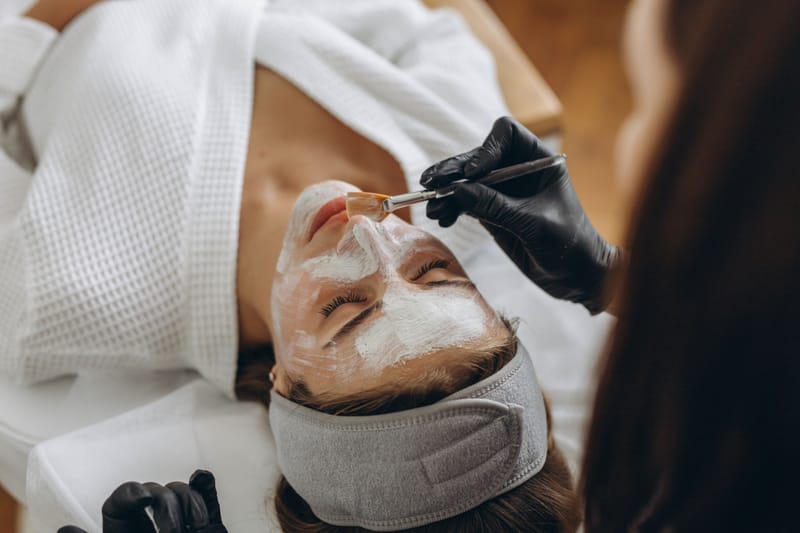 Facial cleanse, bio face mask & Scalp massage (75min)