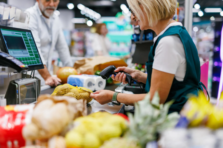 TIPS FOR STRETCHING GROCERY BUDGET