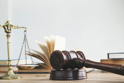 המשפט האנושי והמשפט האלוקי: לימוד תורה לנכרי (ב) - סנהדרין נט, א