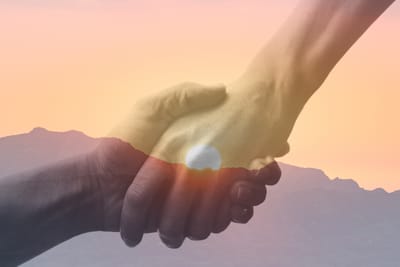 המענטשליכקייט מֵהַר סִינַי - עבודה זרה כב, ב