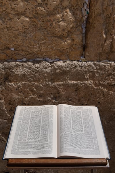 אין מפסידים רוחניות כשדואגים לזולת